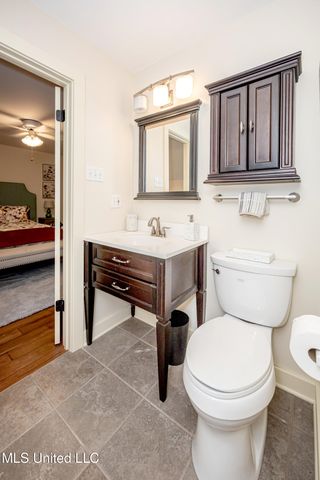 308 Lovers Lane, Ocean Springs, MS 39564