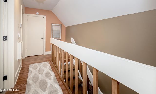 308 Lovers Lane, Ocean Springs, MS 39564