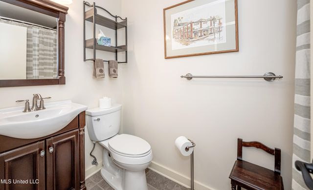 308 Lovers Lane, Ocean Springs, MS 39564