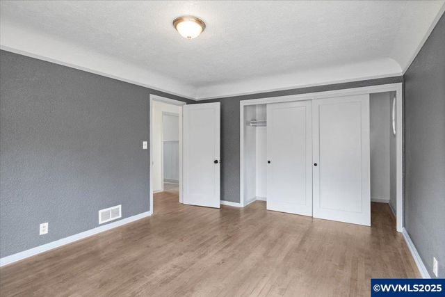 900 Cascade Dr NW, Salem, OR 97304