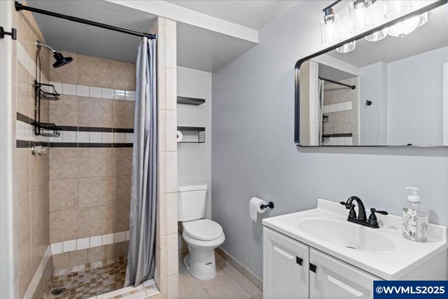 900 Cascade Dr NW, Salem, OR 97304