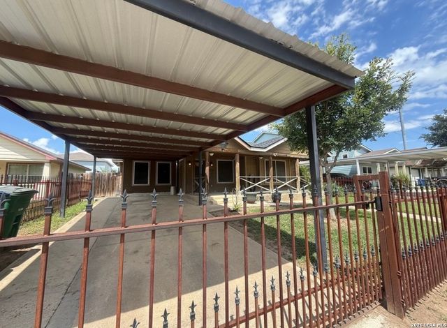 11334 Highcrest dr, San Antonio, TX 78224