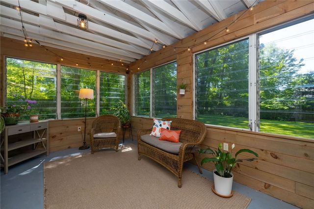 27 Tallwood Drive, Seekonk, MA 02771