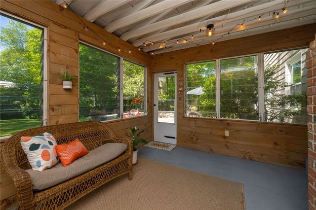 27 Tallwood Drive, Seekonk, MA 02771