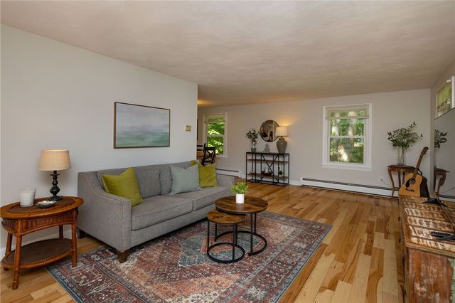 27 Tallwood Drive, Seekonk, MA 02771