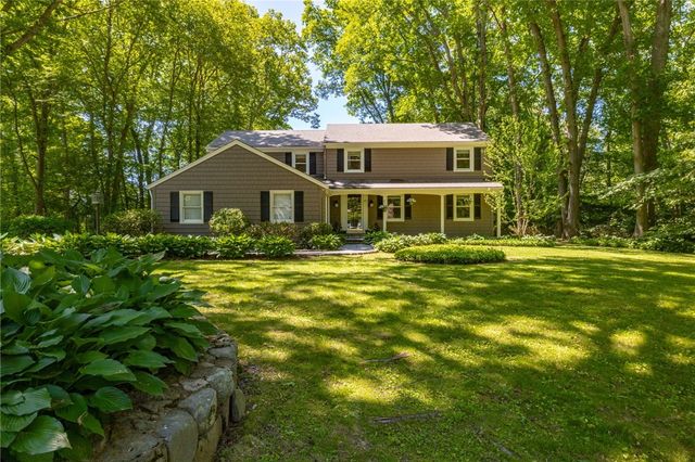 27 Tallwood Drive, Seekonk, MA 02771