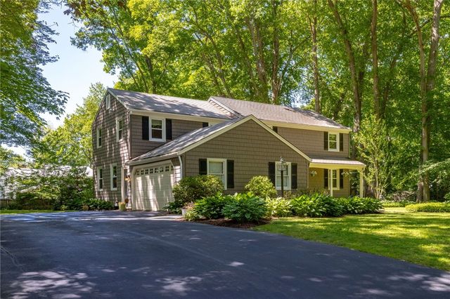 27 Tallwood Drive, Seekonk, MA 02771