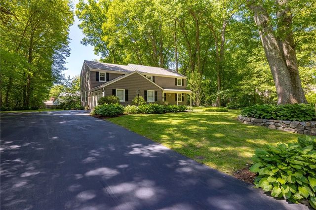 27 Tallwood Drive, Seekonk, MA 02771