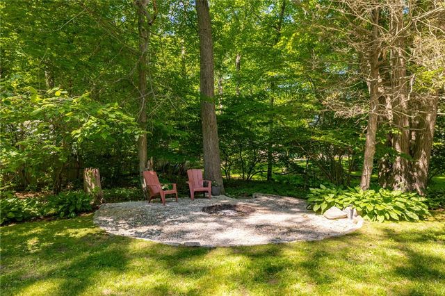 27 Tallwood Drive, Seekonk, MA 02771