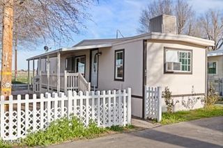 45446 E 7th Street 42, Lancaster, CA 93535