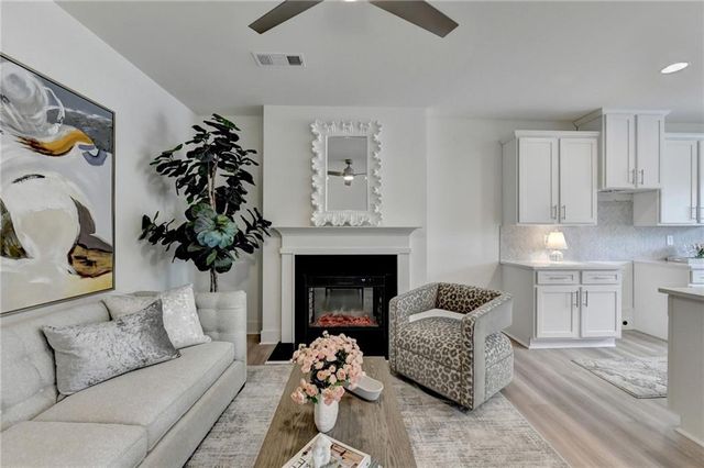 263 Barracks Way 877, Hoschton, GA 30548
