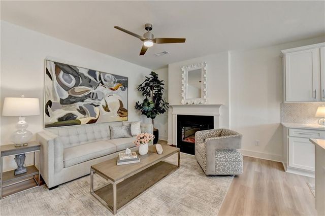 263 Barracks Way 877, Hoschton, GA 30548