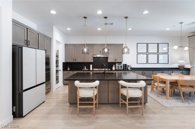 10149 Zeta Tucana Street, Las Vegas, NV 89143