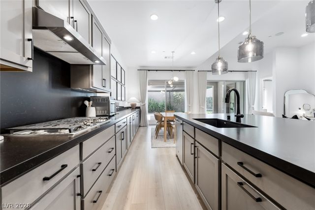 10149 Zeta Tucana Street, Las Vegas, NV 89143