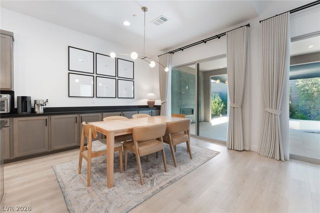 10149 Zeta Tucana Street, Las Vegas, NV 89143