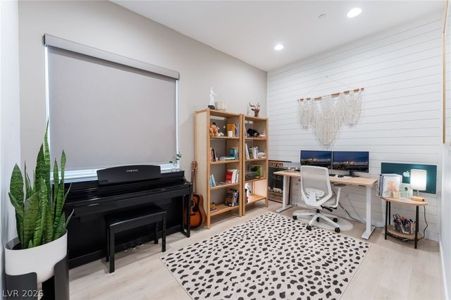 10149 Zeta Tucana Street, Las Vegas, NV 89143