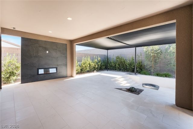 10149 Zeta Tucana Street, Las Vegas, NV 89143