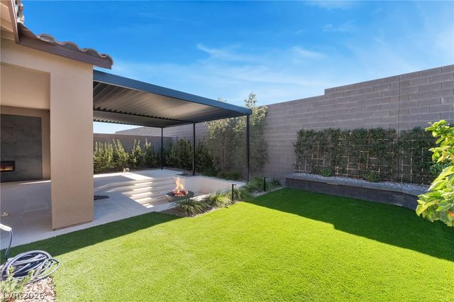 10149 Zeta Tucana Street, Las Vegas, NV 89143
