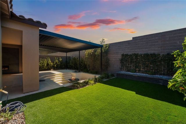 10149 Zeta Tucana Street, Las Vegas, NV 89143