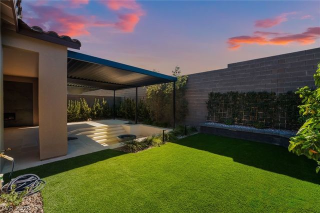 10149 Zeta Tucana Street, Las Vegas, NV 89143