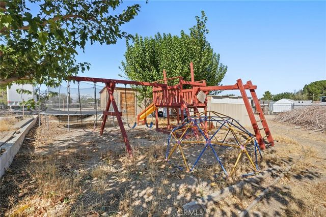 9555 E Avenue T14, Littlerock, CA 93543