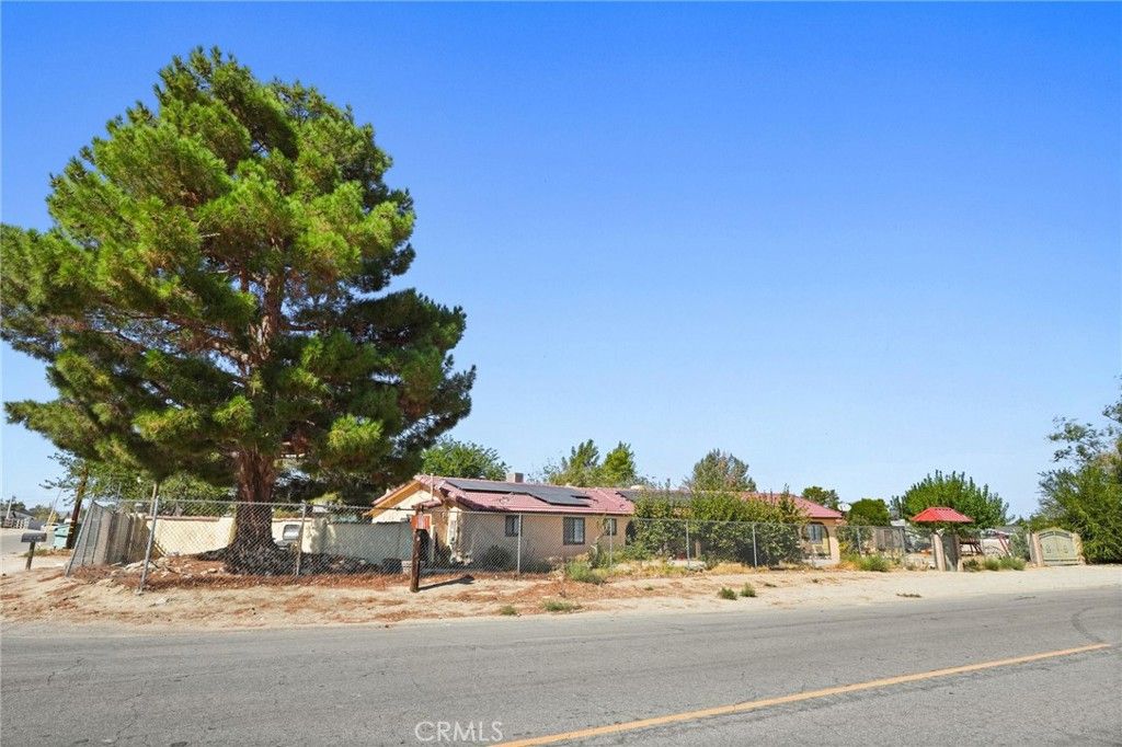 9555 E Avenue T14, Littlerock, CA 93543