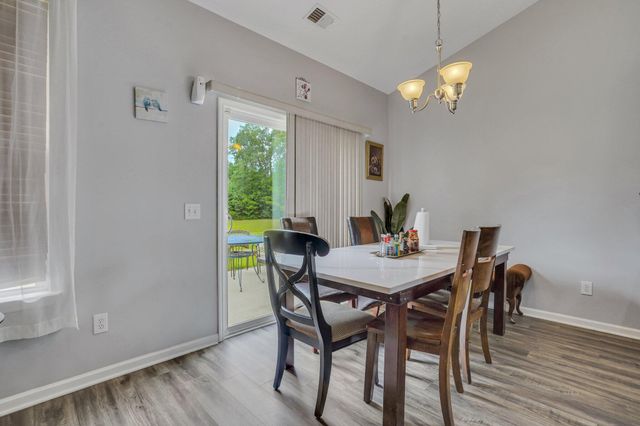 8023 Hyannis Court, North Charleston, SC 29420