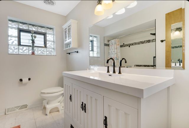 16321 Maryland Avenue, South Holland, IL 60473