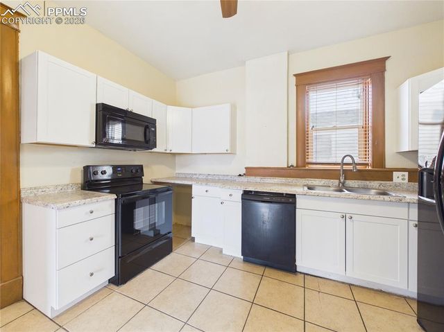 504 W Abriendo Avenue, Pueblo, CO 81004