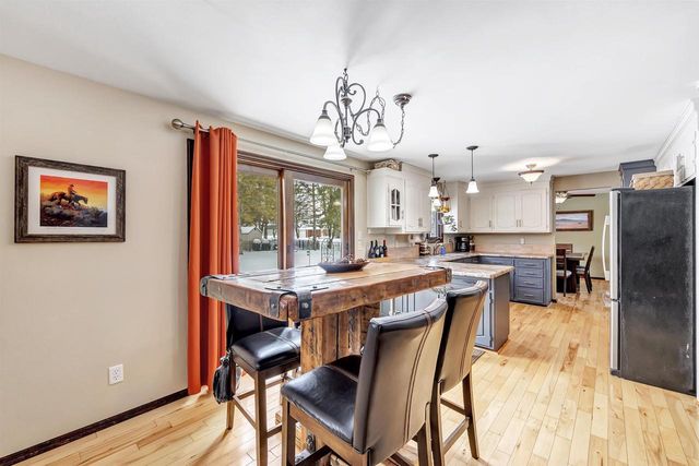 253 SCOUT WAY, De Pere, WI 54115