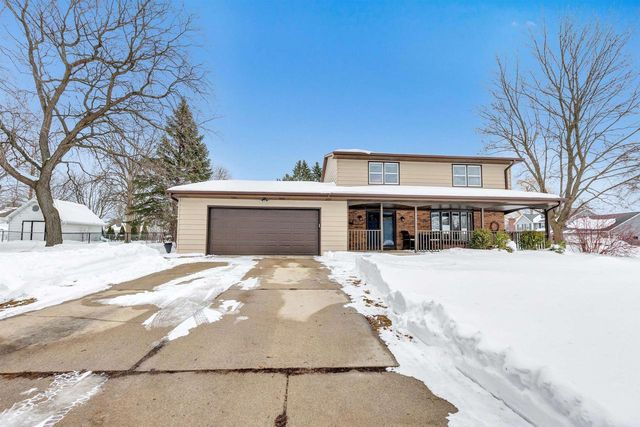 253 SCOUT WAY, De Pere, WI 54115