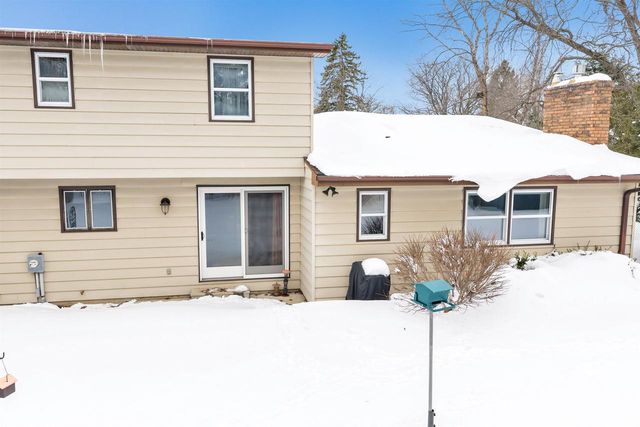 253 SCOUT WAY, De Pere, WI 54115
