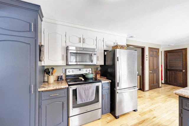 253 SCOUT WAY, De Pere, WI 54115