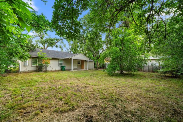 5835 Southseas Street, Houston, TX 77033