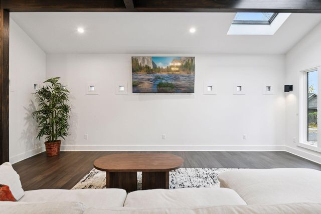 4945 Glen Elyn Road, Mound, MN 55364