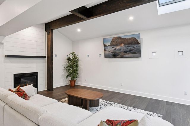 4945 Glen Elyn Road, Mound, MN 55364