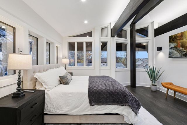 4945 Glen Elyn Road, Mound, MN 55364