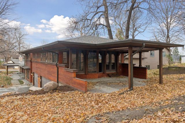 4945 Glen Elyn Road, Mound, MN 55364