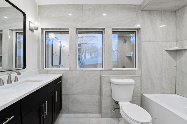 4945 Glen Elyn Road, Mound, MN 55364