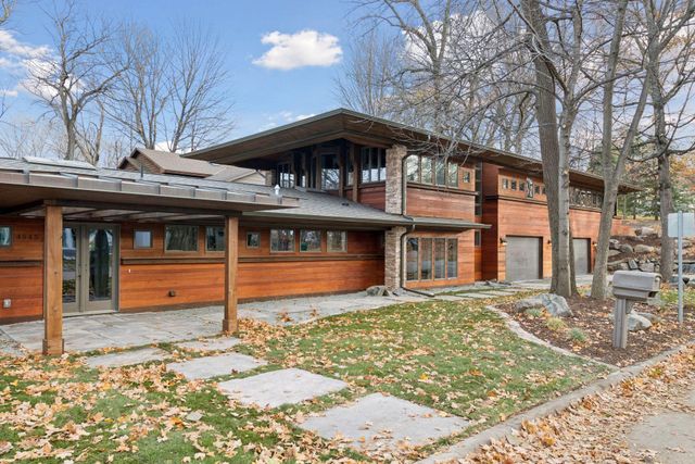 4945 Glen Elyn Road, Mound, MN 55364