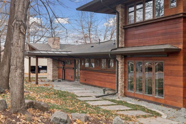 4945 Glen Elyn Road, Mound, MN 55364