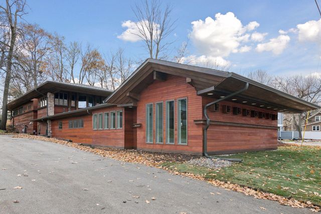 4945 Glen Elyn Road, Mound, MN 55364