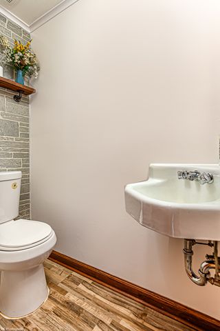 12541 S 68th Court, Palos Heights, IL 60463