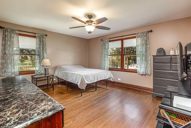 12541 S 68th Court, Palos Heights, IL 60463