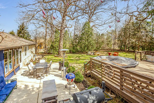 12541 S 68th Court, Palos Heights, IL 60463