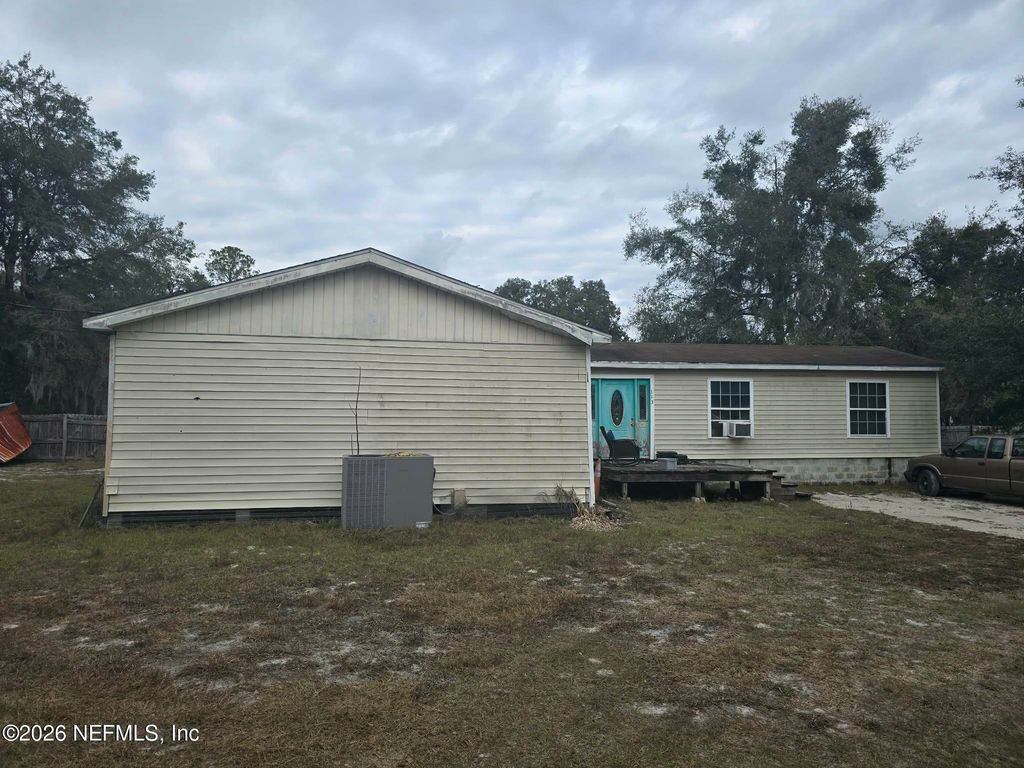 113 TYRE Road, Palatka, FL 32177