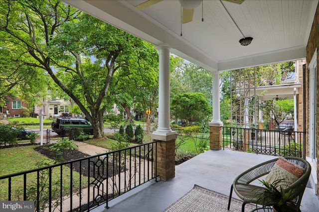 4007 FESSENDEN ST NW, Washington, DC 20016