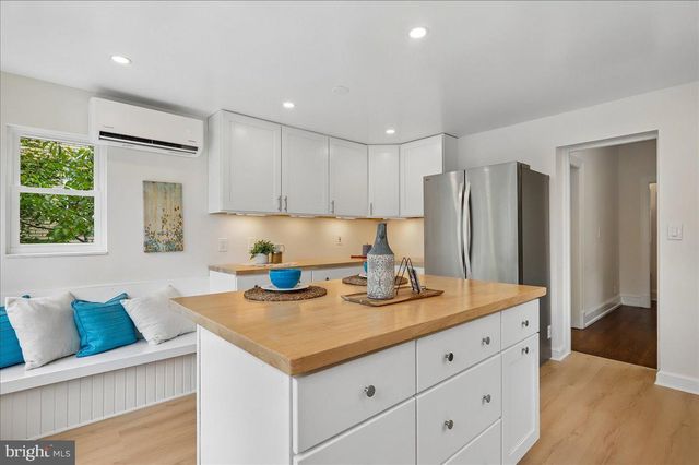 4007 FESSENDEN ST NW, Washington, DC 20016