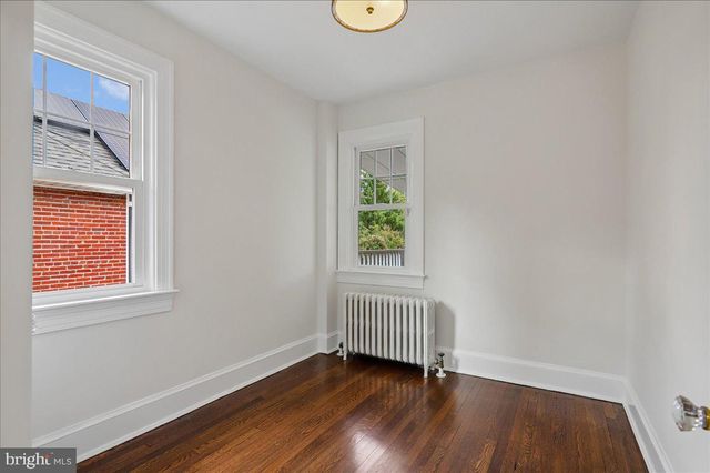 4007 FESSENDEN ST NW, Washington, DC 20016