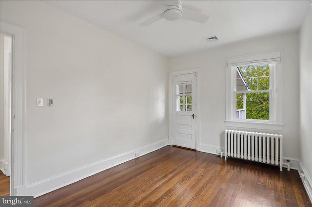 4007 FESSENDEN ST NW, Washington, DC 20016